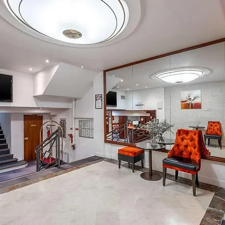 Hotel Quality Centre 3*
