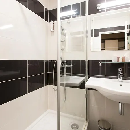 Hotel Quality Centre 3*