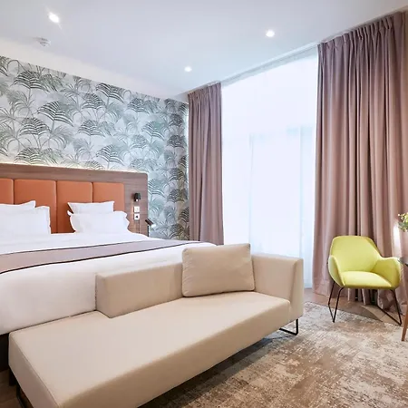 Quality Centre Hotel 3*